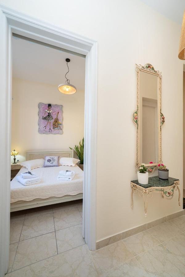 Flowers In The City - Elegant Home In Argostoli Ngoại thất bức ảnh